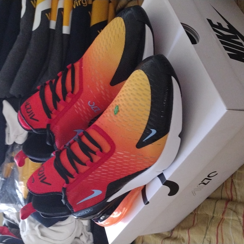 Nike Air Max 270